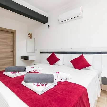 Magic With Private Pool And Jacuzzi Villa Bezirgan