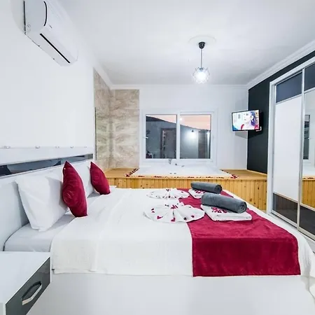 Magic With Private Pool And Jacuzzi * Bezirgan