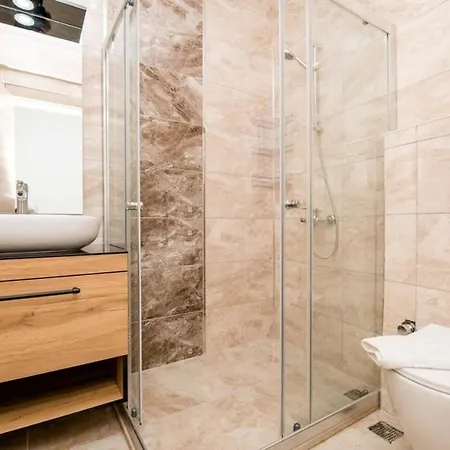 Magic With Private Pool And Jacuzzi Vilă Bezirgan