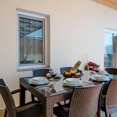 Vilă Magic With Private Pool And Jacuzzi