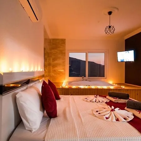Vilă Magic With Private Pool And Jacuzzi Bezirgan